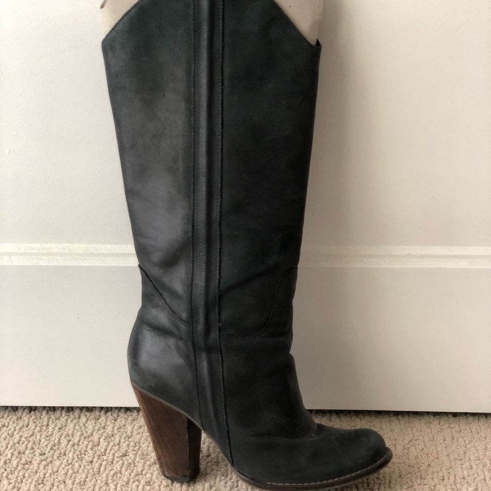 Cowboy boots - Picture 2 of 3
